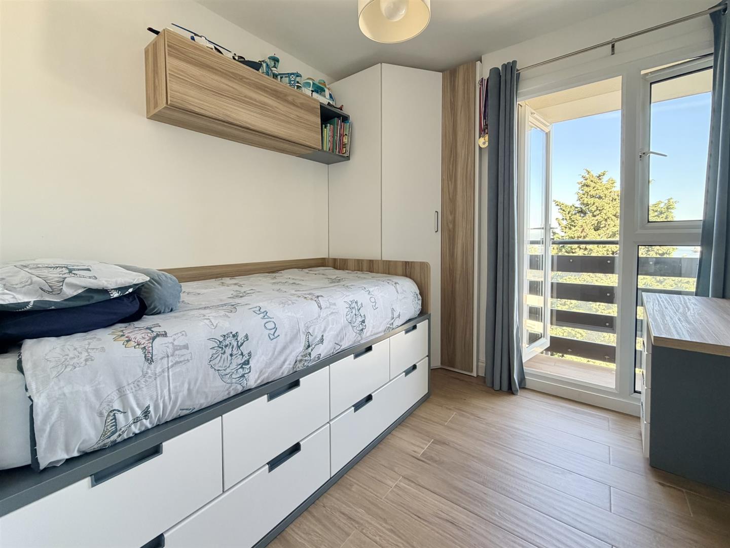  Image of Apartment - 3 Bedrooms - 2 Bathrooms for Sale in South District-Gibraltar, Image 8